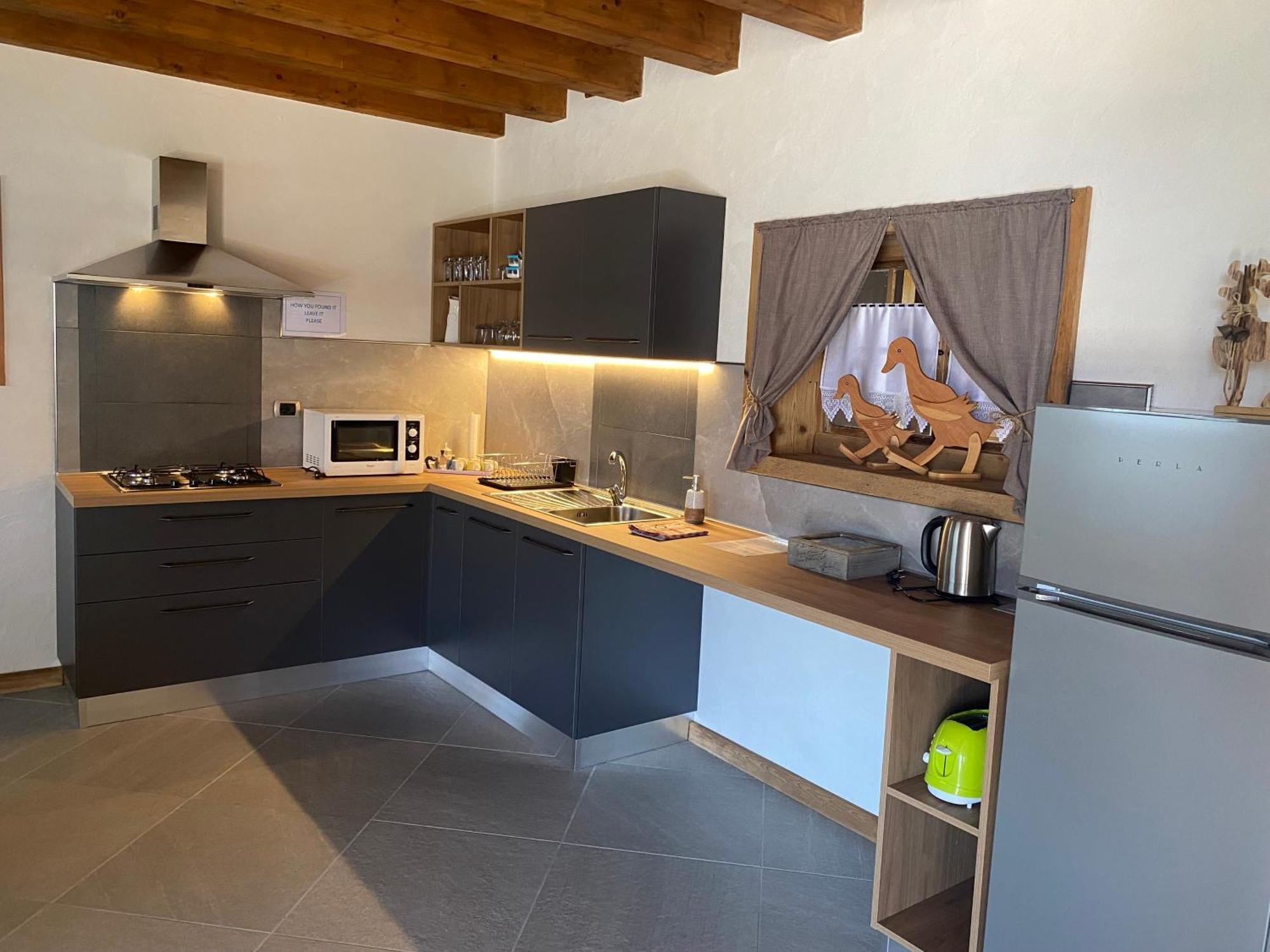 Reggia Al Sole Apartment ปีแอเว ดี กาโดเร ภายนอก รูปภาพ